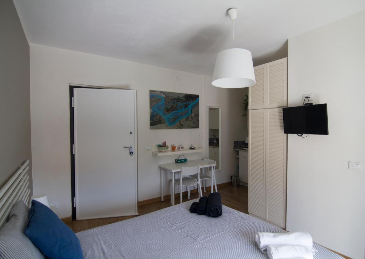 ラクイラ Le Stanze Di Adele Bed & Breakfast エクステリア 写真